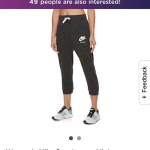 Nike jogger capris